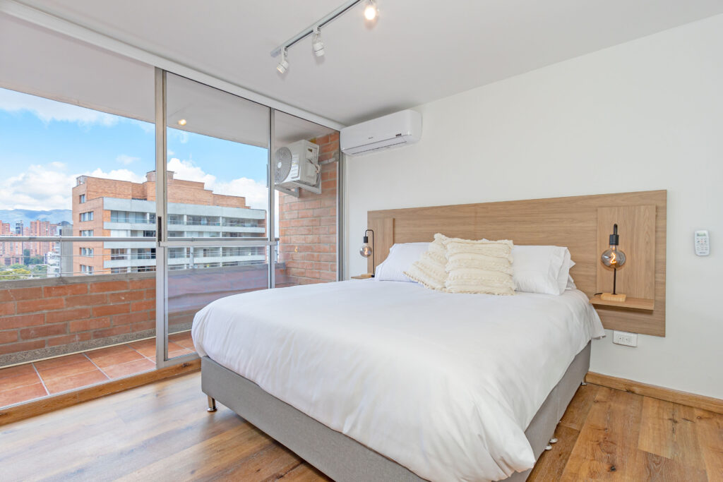 Torre Pravia 1403 bedroom with city view