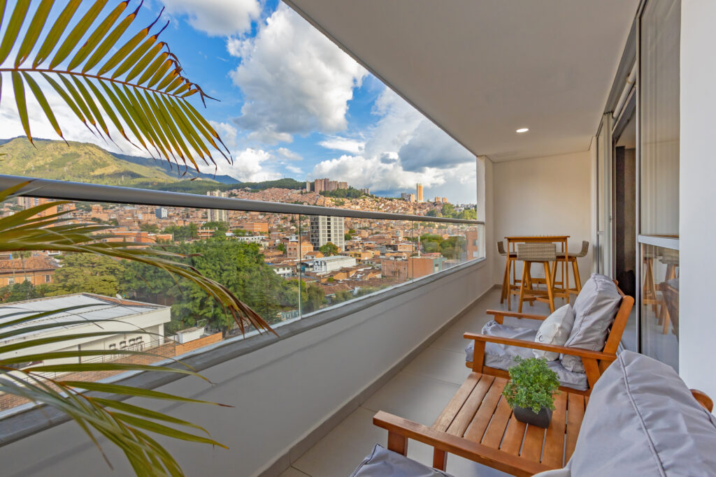 Aiana Verde 1201 balcony with Medellín skyline view